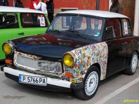 Разнасяха на ръце и обраха прочут русенски трабант