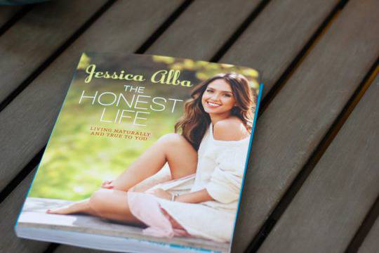 В гардероба на… Джесика Алба видяна 4948 коментари 2