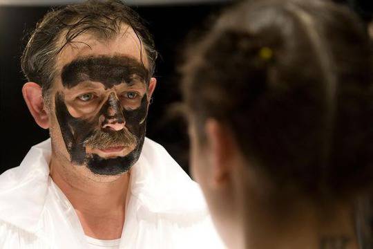 „Нощна пеперуда“ с участието на Джаро