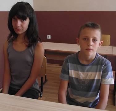 Вакарел, деца, учители, случки