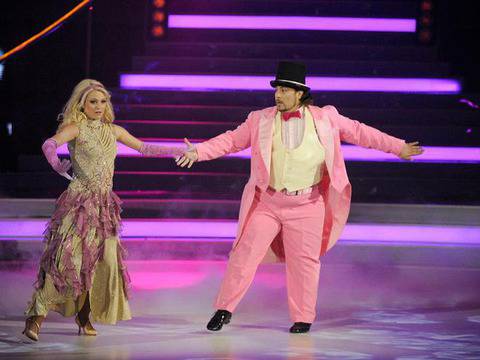 Dancing Stars 2013: Люси Иларионов напусна шоуто