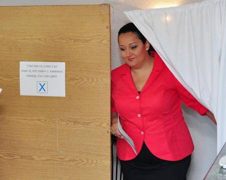 Само в БЛИЦ: Инцидент с Лиляна Павлова и колоездач в центъра на София