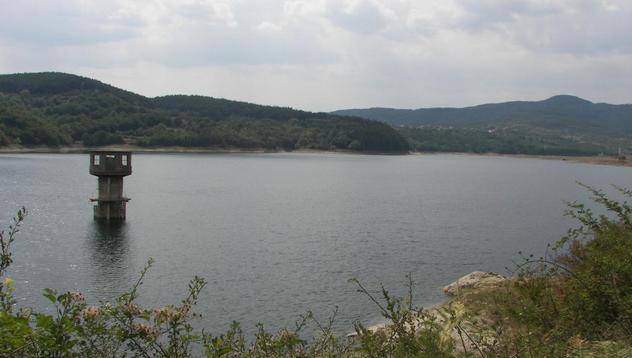 Pазрешиха нощния любителски риболов