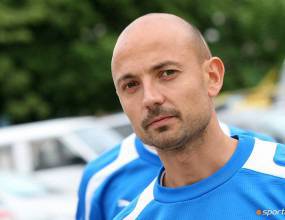 Никой не излиза да се лигави, твърди Станислав Ангелов