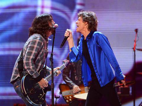 Дейв Грол заби с Rolling Stones в Калифорния (Видео)