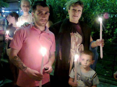 Фолкпевицата Каролина: Отново искат да вкарат сина ми Никсън в затвора!