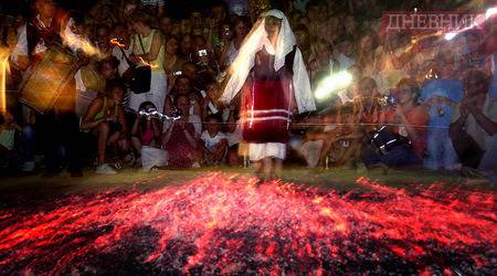 Християните почитат днес светите Константин и Елена