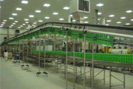 Производителят на соковете „Дерби“ вече предлага и своя марка изворна вода