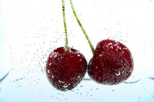 При болки в ставите яжте череши!