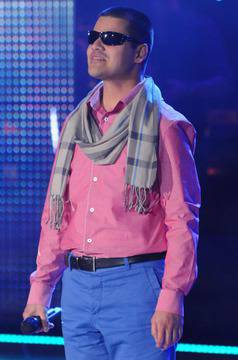 Незрящият Ивайло Донков печели „Гласът на България“?