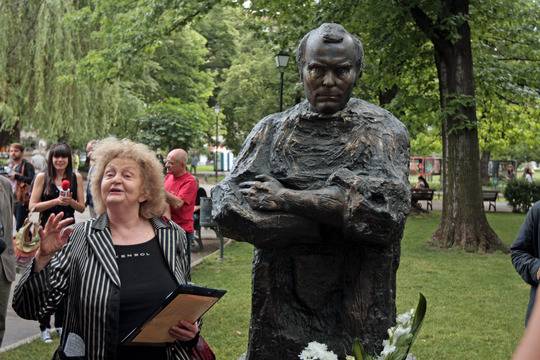 Григор Вачков е роден на 26 май 1932 г. в Трънчовица