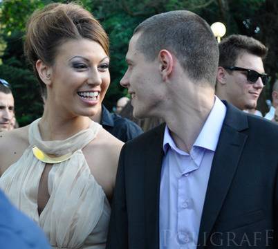 Новите бургаски абитуриенти – красиви и стилни