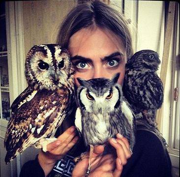 Забавните детски снимки на Кара Делевин