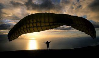 81-годишна скочи с парашут край Монтана