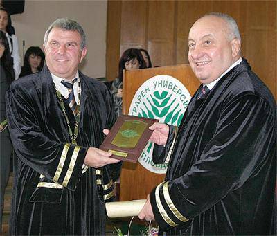 Кандидатът за аграрен министър проф. Димитър Греков – специалист по бубарство