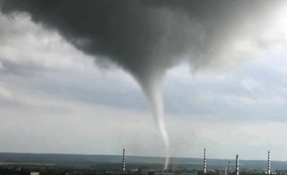 Заснеха „нуклеарно торнадо“ в Русия (видео)
