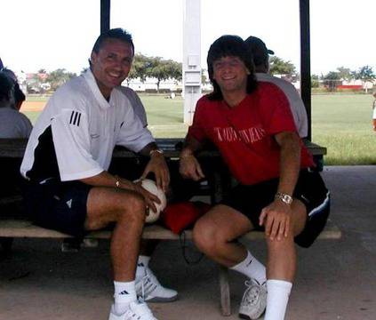 Емил Стефанов от култовата група „Импулс“: Фънки ми лепна прякора Емо Фашиста