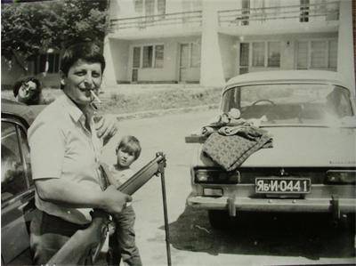 Танкове смазват крака на редник Ангел Лазаров по пътя към Чехословакия през 1968-а