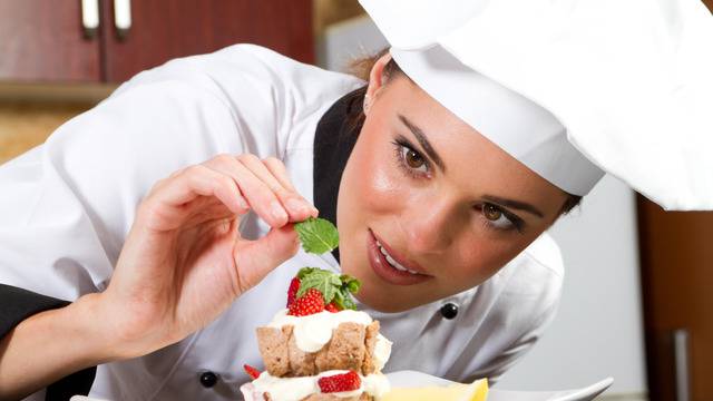 Митове и легенди за готварската шапка