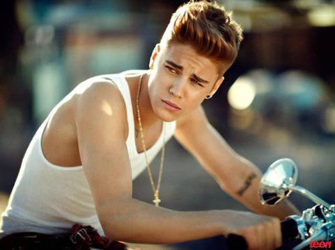 Джъстин Бийбър е сред най-търсените… жени в Google