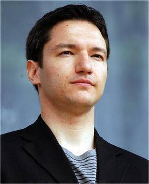 Вигенин няма да прави революция в дипломацията