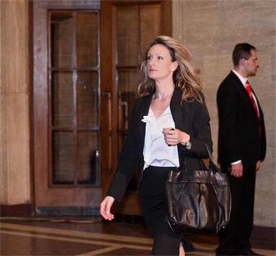 Златанова: Първата ми задача е да спася около 600 милиона лева по оперативни програми