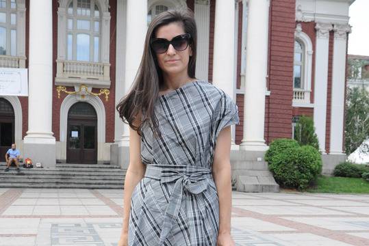 Карирани платове – и цветни, и сиви