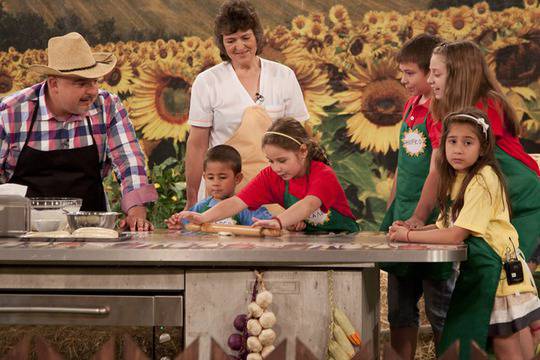 Деца приготвят рецептите на баба с Ути Бъчваров