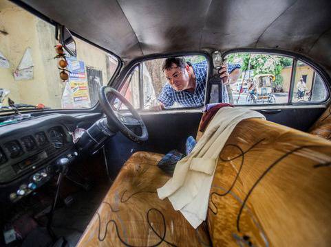 Майк Брюър превръща евтини коли в Porsche в нова поредица на Discovery Channel