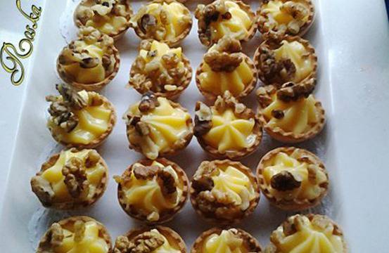 Мини кошнички с баварски крем