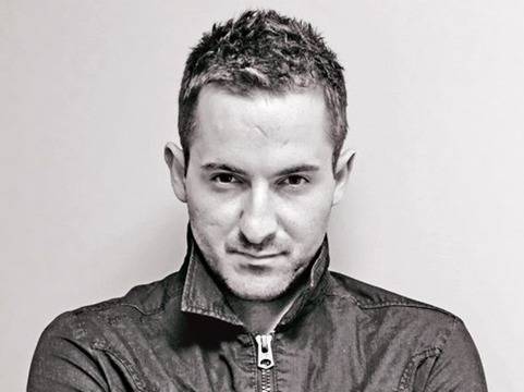 Валди Събев: Трябва да си земен и добър човек и да знаеш как да представяш музиката и себе си пред света