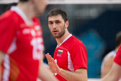 България започва похода си в Световната лига срещу Франция