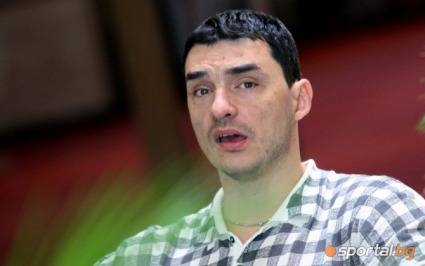 Владо Николов и Теди Салпаров подписват с Лион (ВИДЕО)