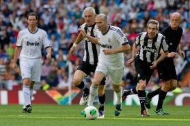 СНИМКИ: Легендите на Реал биха легендите на Ювентус на Бернабеу