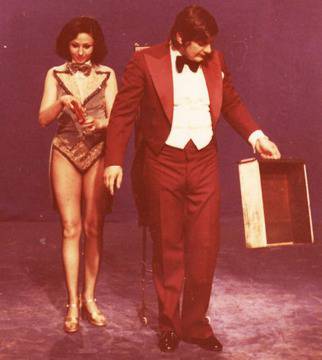 Вдовицата на легендарния илюзионист – Люба: Орфи предчувстваше смъртта си – сам направи параклиса си малко преди да умре!