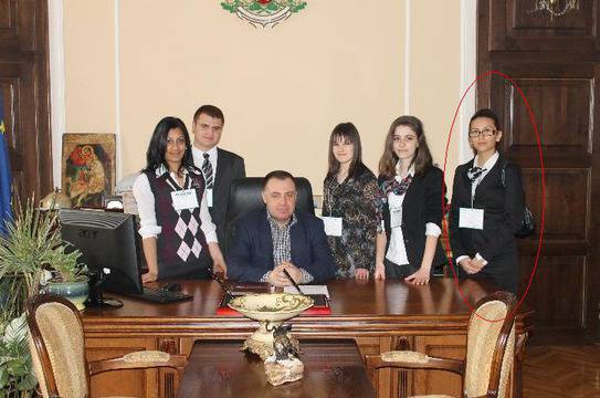 Пиарките на Найденов отърваха съда