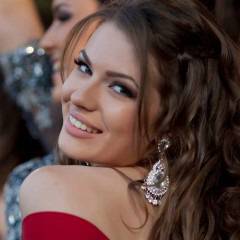 Мария Грозданова е Най-красивата абитуриентка!