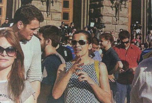 Юлияна Плевнелиева се появи на протестите в София