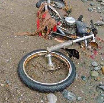 Моторист чупи ключица при катастрофа с “Харлей Дейвидсън”