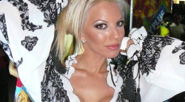 Коко Динев пребил Емилия?