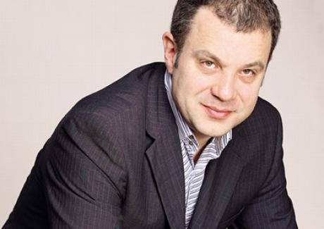 Апетитите на ДПС ще сринат БСП и правителството на Орешарски