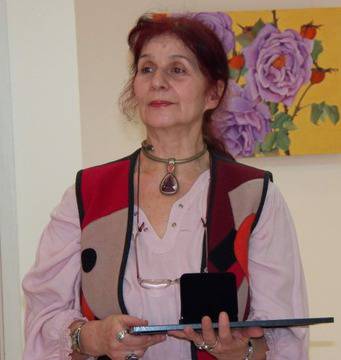 Поетесата Надя Попова на 61 г.: Пенсионерството не се отразява на самочувствието ми, само на джоба ми