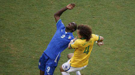 Марио Балотели пропуска полуфинала с Испания