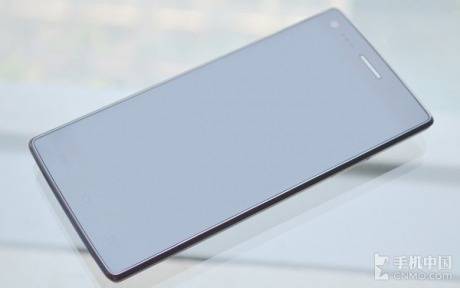 Смартфон с 13-мегапикселова предна камера