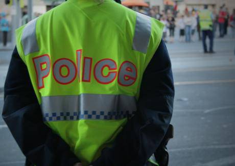 Полицаи: Жените ни станаха самотни майки, а децата рядко ги виждаме будни