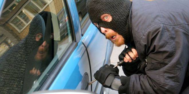 Автомафията плаща по 2000 лв. на месец за свои агенти