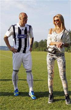 „Базел“ вади 4 млн. евро за Иван Иванов