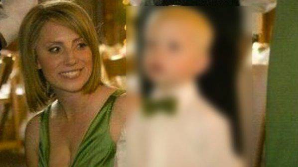 Палава учителка роди бебе от ученик