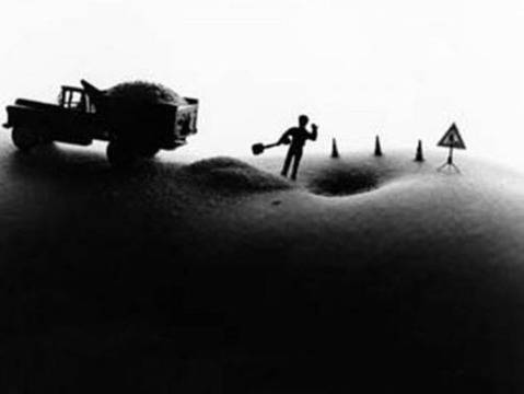 Да живееш върху голо женско тяло (18+)