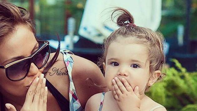 Николета и Валери с Никол на море видяна 14340 коментари 10